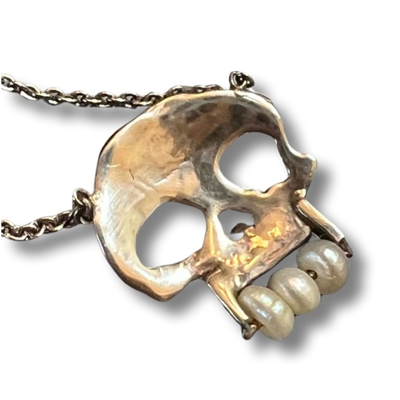 Memento Mori Goth Death Tiny Choker Necklace in Silver Pearl Teeth - Picture 4 of 8